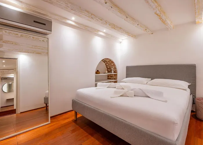 Διαμέρισμα Elegant Nest - Close To Duomo *